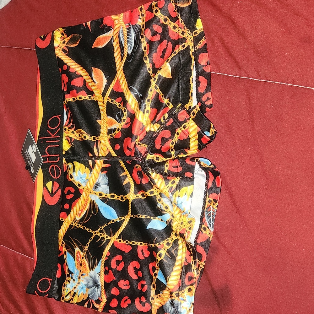 Intimates (underwear) - Picture 3 of 8